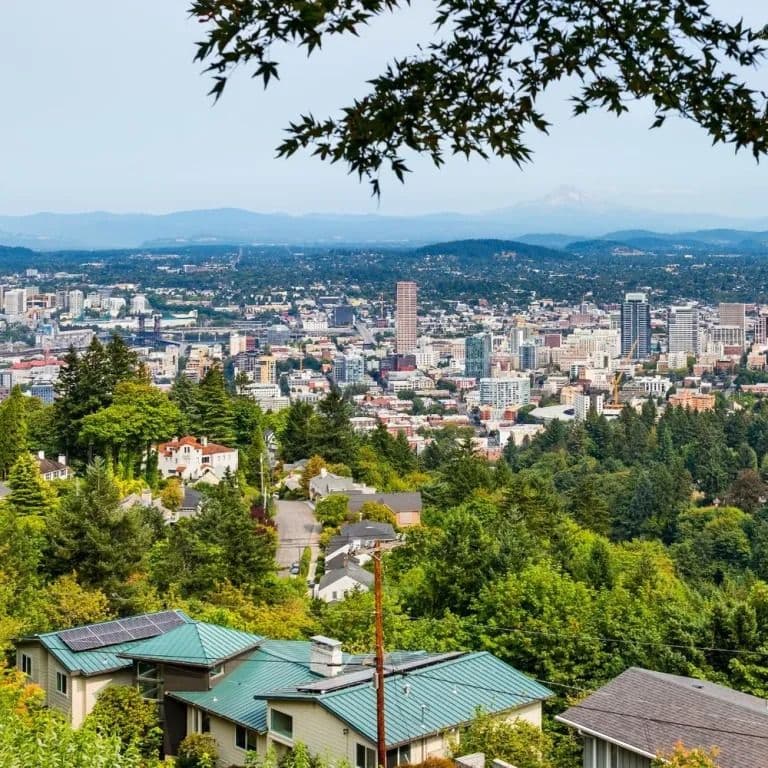 PageImage1-WhenIstheBestTimeinOregontoGetaNewRoof